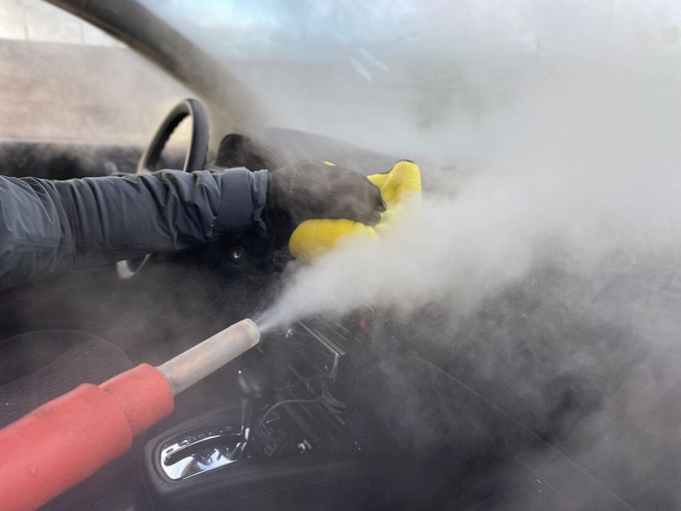 Rooklucht verwijderen? Verwijder de rookgeur in jouw auto Steam Team